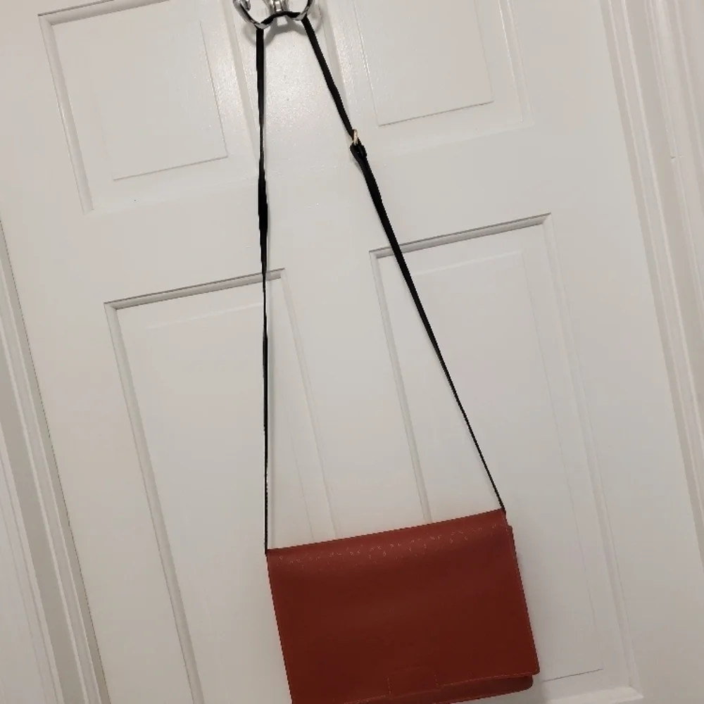 GIANNI CHIARINI GUM CROSSBODY, UNIQUE Red/Gold